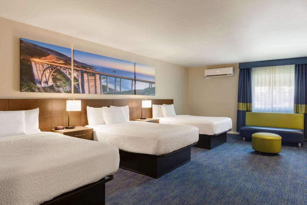 Days Inn & Suites by Wyndham Anaheim At Disneyland Park image 22